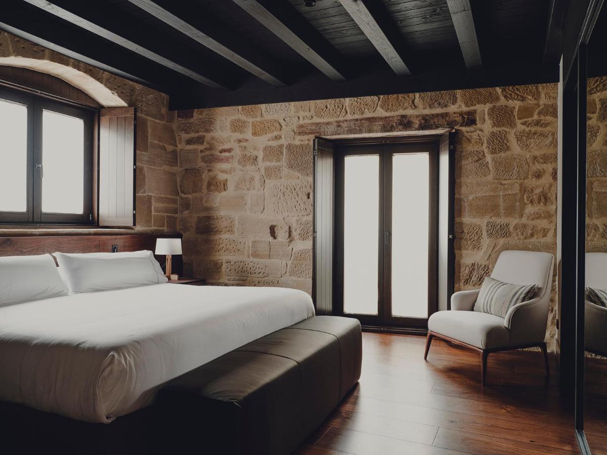 Santa Maria Briones Hotel Bagian luar foto