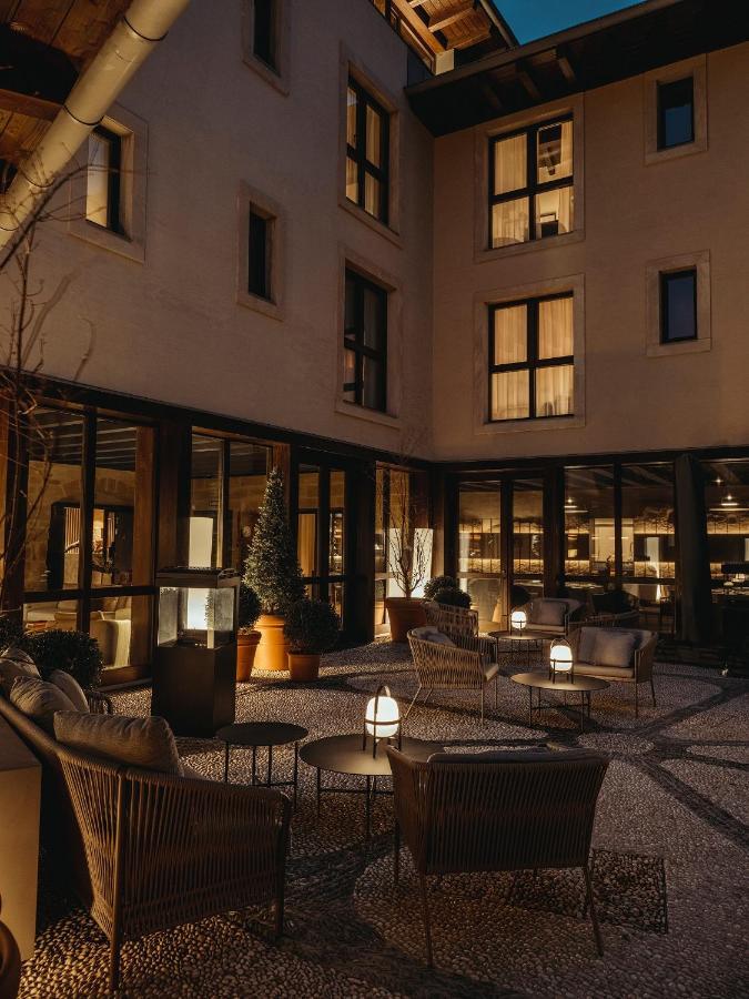 Santa Maria Briones Hotel Bagian luar foto