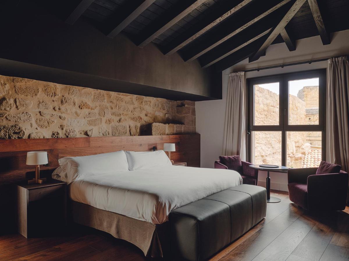 Santa Maria Briones Hotel Bagian luar foto