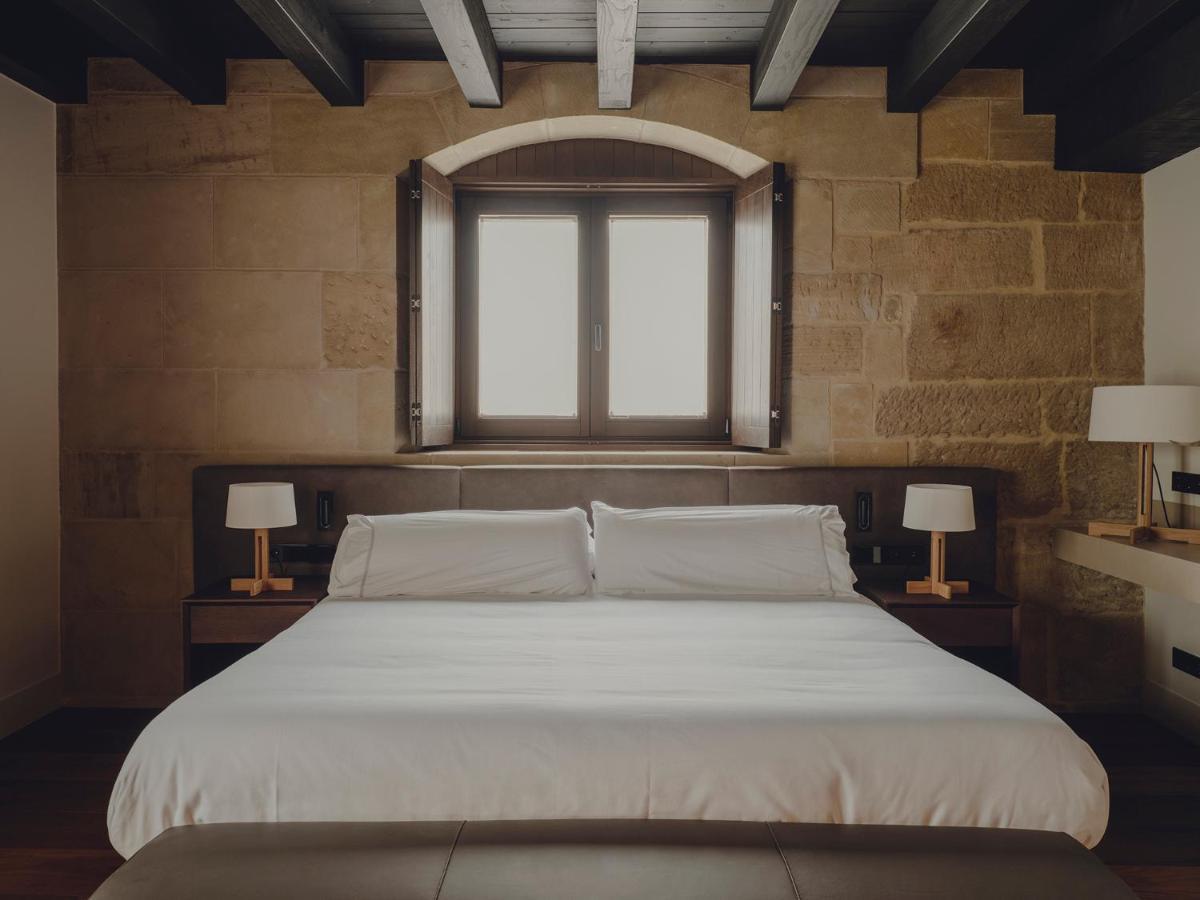 Santa Maria Briones Hotel Bagian luar foto